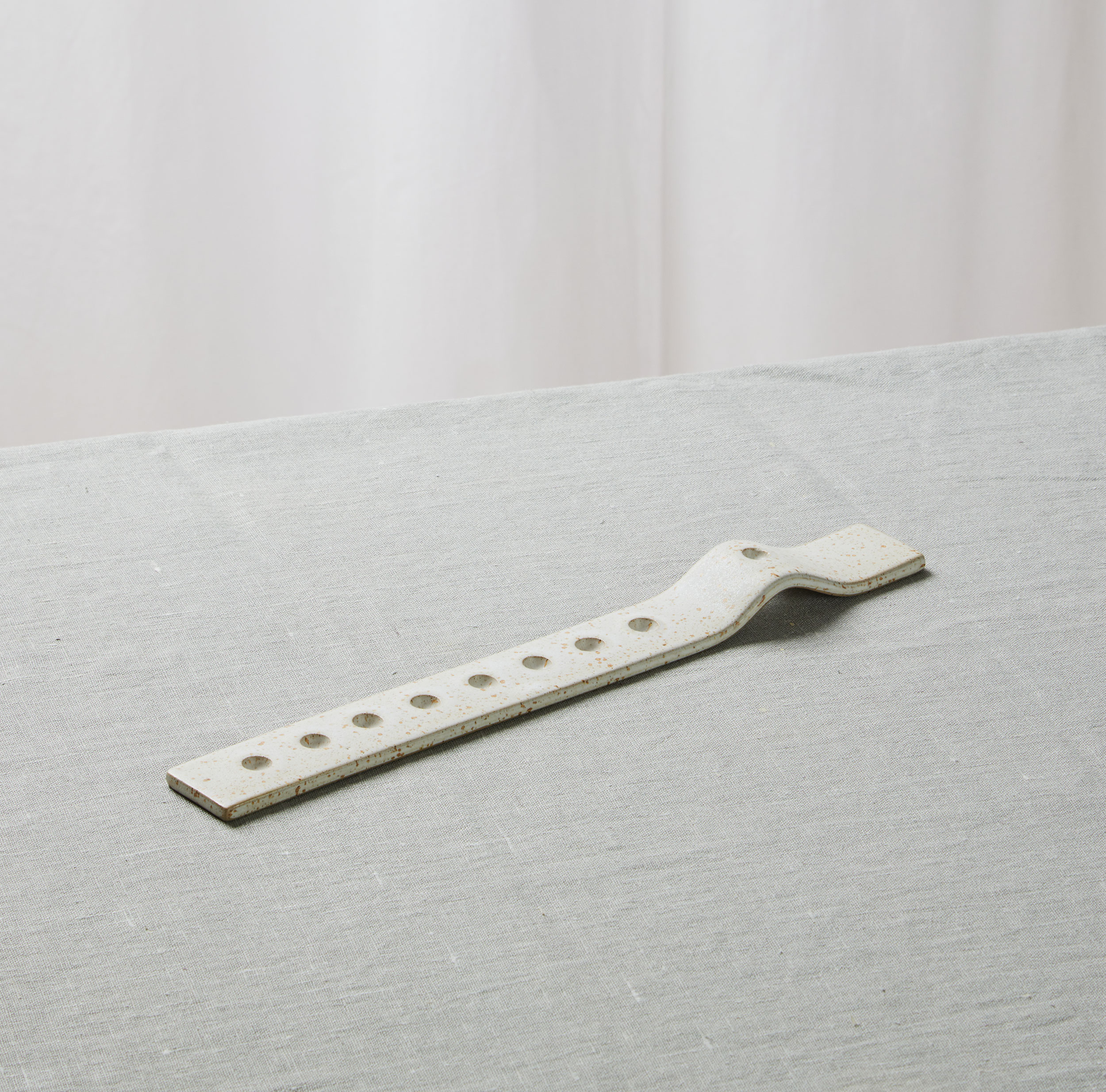 חנוכיית-גל-דגם-אלכס-לבן