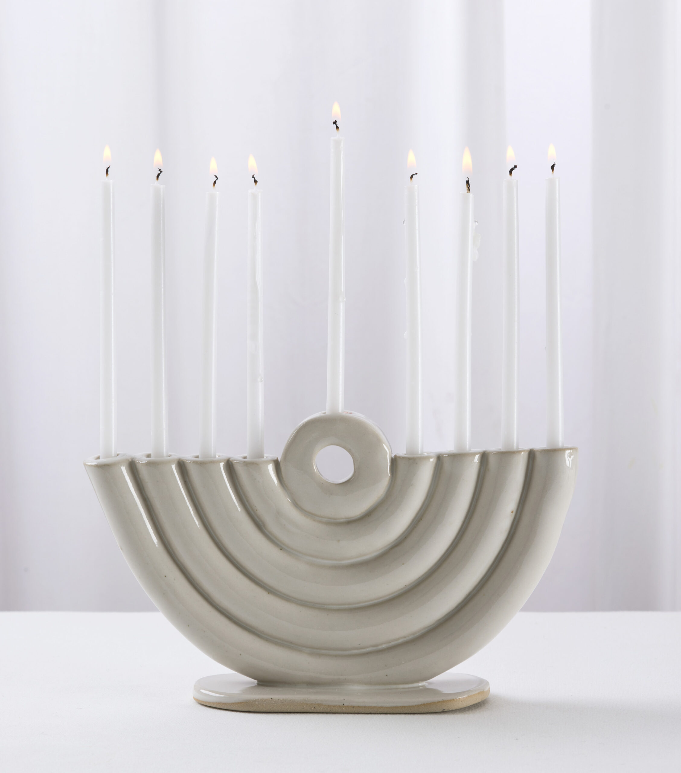 חנוכיית-מנורה-לבן2